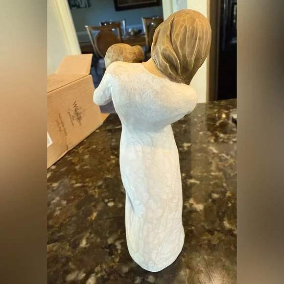 Willow Tree hand painted sculpture - Picture 5 of 12